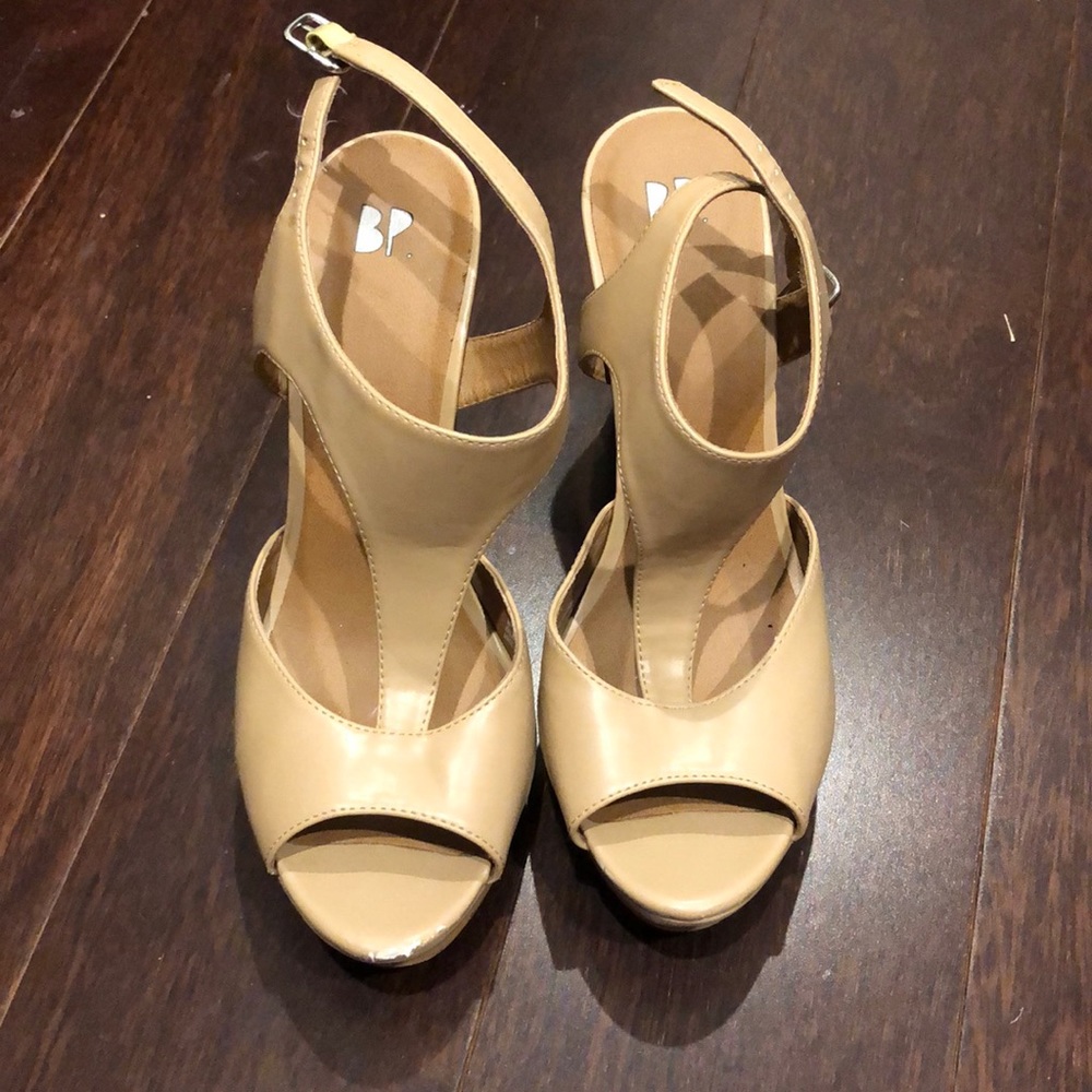 BP Beige wedged 3” heel